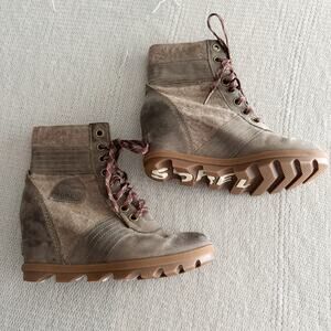 Sorel Brown Grey Wool Detail Lexie Wedge Ankle Bootie Size 8.5 Outdoor Gorp